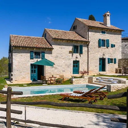 Holiday home Awesome In With Wifi *